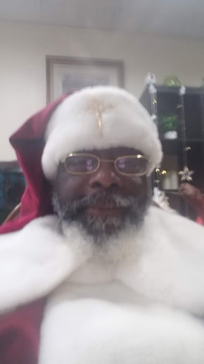 Gallery photo 3 of Santa Claus Shawn