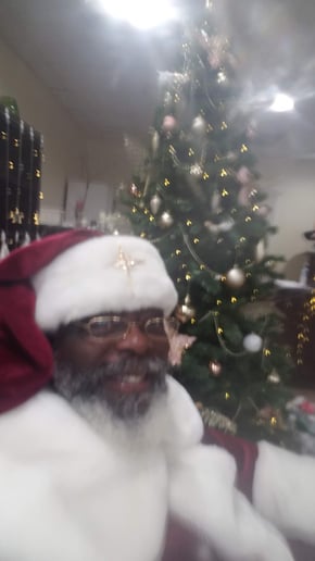 Gallery photo 6 of Santa Claus Shawn