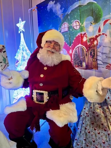 Gallery photo 68 of Santa Claus Tim
