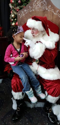 Gallery photo 6 of Santa Claus Travis