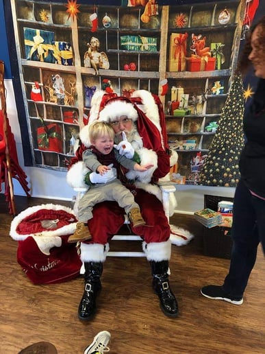 Gallery photo 7 of Santa Claus Travis