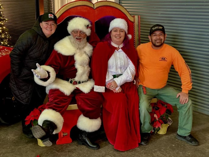 Gallery photo 4 of Santa George
