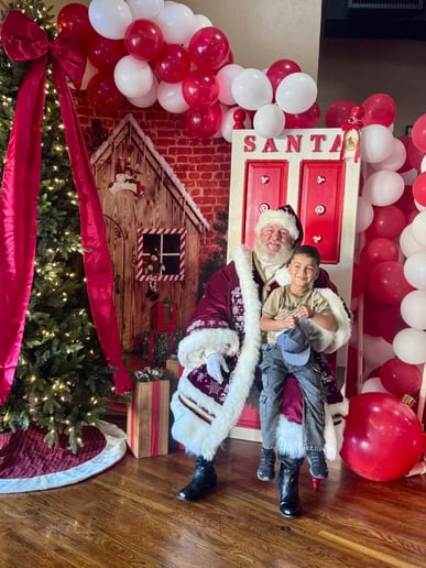 Gallery photo 9 of Santa Claus Clint
