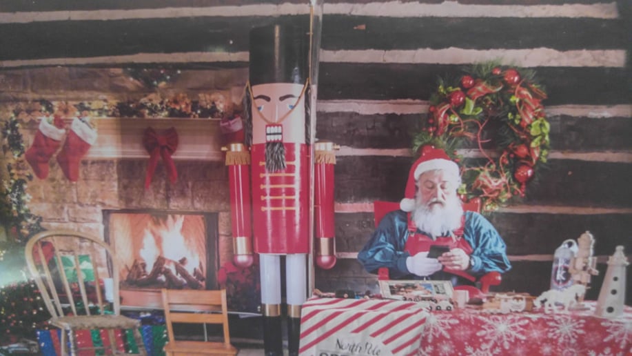 Gallery photo 6 of Santa Kenneth