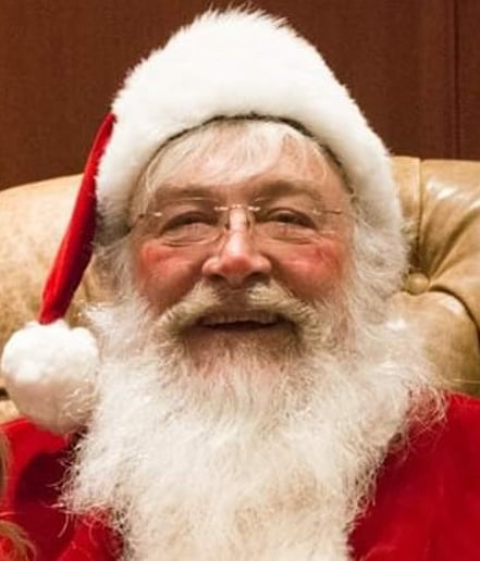 Gallery photo 9 of Santa Kenneth