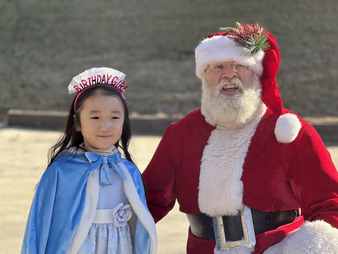 Gallery photo 3 of Santa Claus Sean