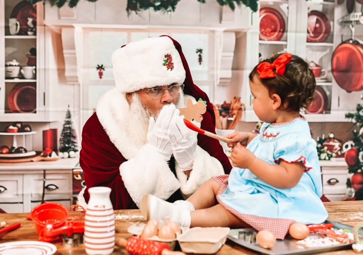 Gallery photo 10 of Santa Claus Sean