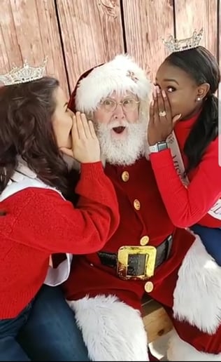 Gallery photo 7 of Santa's Coming!