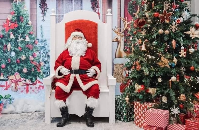 Gallery photo 9 of Santa William