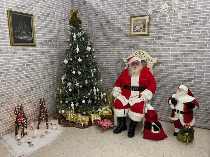 Gallery photo 4 of Santa Claus Ed