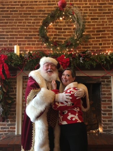 Gallery photo 5 of Santa Neal