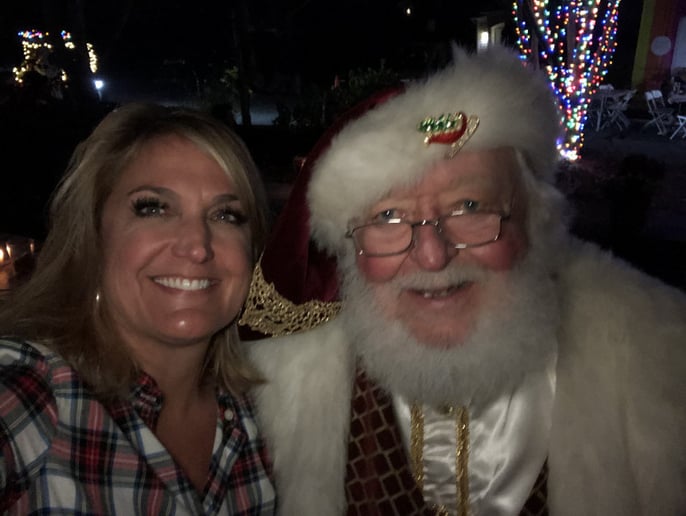 Gallery photo 10 of Santa Neal