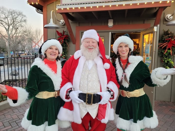 Gallery photo 6 of Santa B. Claus