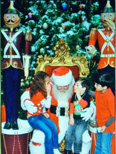 Gallery photo 8 of Papa Claus