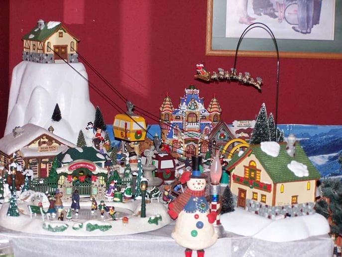 Gallery photo 62 of Papa Claus