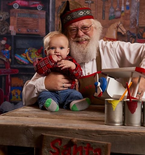 Gallery photo 2 of Santa Claus in Des Moines