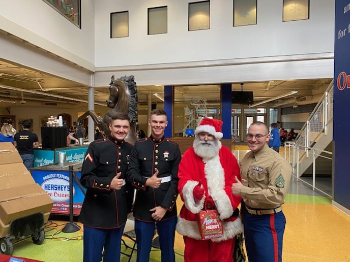 Gallery photo 7 of Joliet Santa Claus