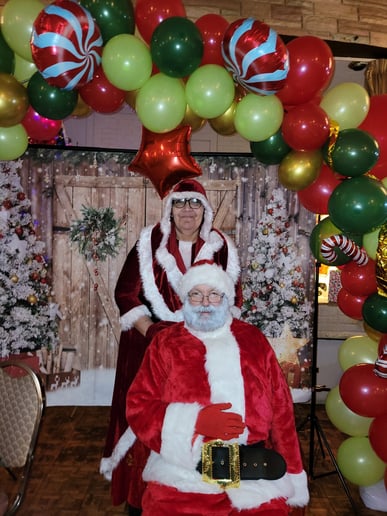 Gallery photo 2 of Joliet Santa Claus