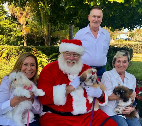 Gallery photo 18 of SoFlo Santa Roger