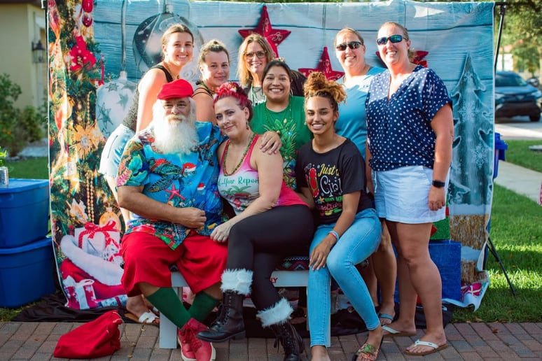 Gallery photo 5 of SoFlo Santa Roger