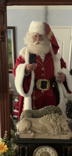 Gallery photo 4 of Santa Spencer