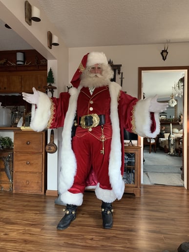 Gallery photo 5 of Santa Spencer