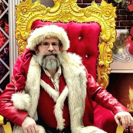 Gallery photo 1 of Santa Travis
