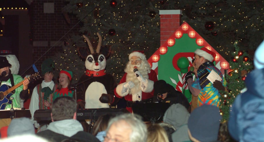 Gallery photo 14 of Santa Claus Visit