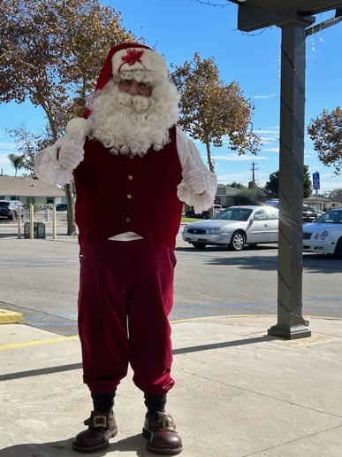 Gallery photo 1 of Santa Joe