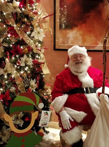 Gallery photo 9 of Santa Claus Macomb