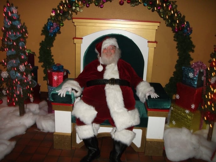 Gallery photo 10 of Santa Claus Macomb