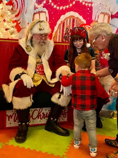 Gallery photo 4 of Santa Claus Cleburne