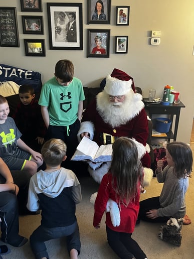 Gallery photo 8 of Santa Claus Smokey