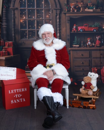 Gallery photo 12 of Santa Claus Memories