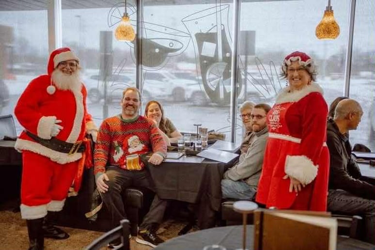 Gallery photo 2 of Santa Claus Robert