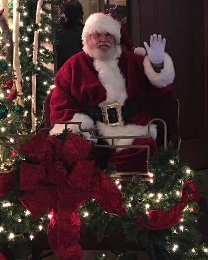 Gallery photo 10 of Naples Santa Claus