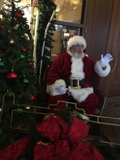 Gallery photo 7 of Naples Santa Claus