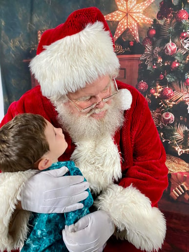 Gallery photo 16 of Naples Santa Claus