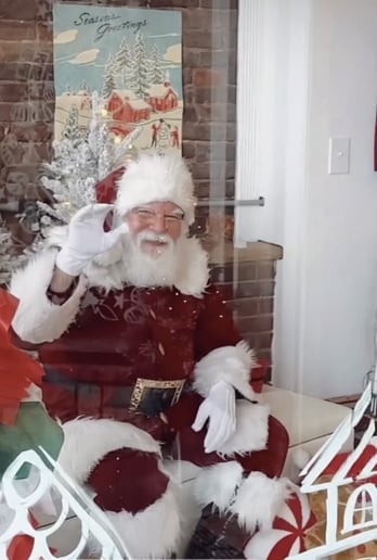 Gallery photo 30 of Santa Jeffrey