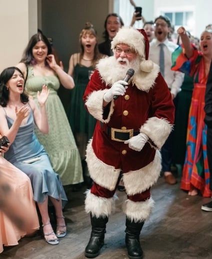 Gallery photo 9 of Santa Jeffrey