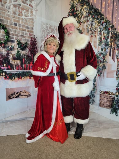 Gallery photo 1 of Santa Bob