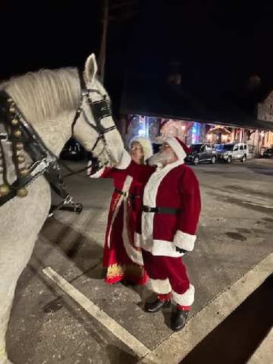 Gallery photo 4 of Santa Claus Jim
