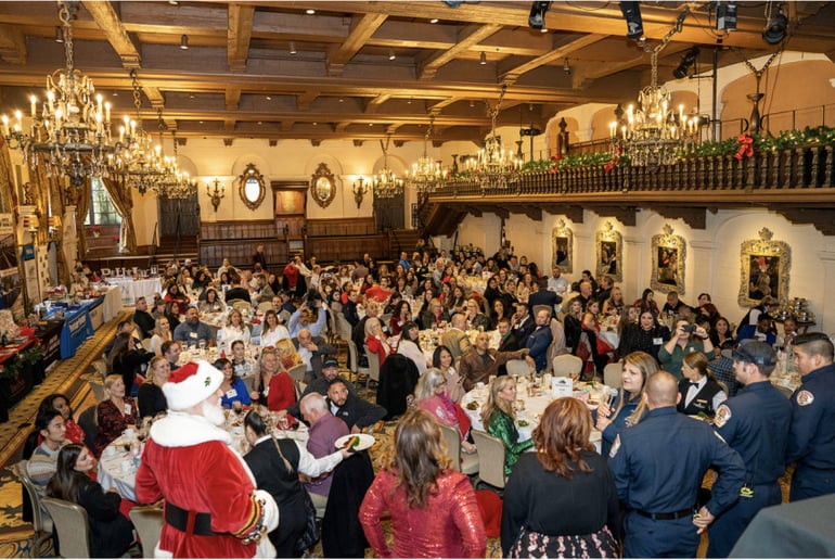 Gallery photo 3 of Pomona Santa Claus