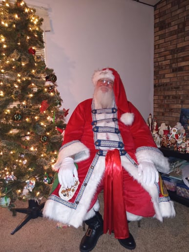 Gallery photo 5 of Santa Claus Shawn