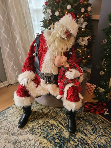 Gallery photo 3 of Santa Gunner