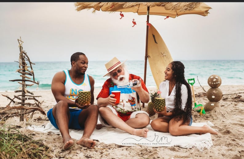 Gallery photo 7 of Santa Claus Ron