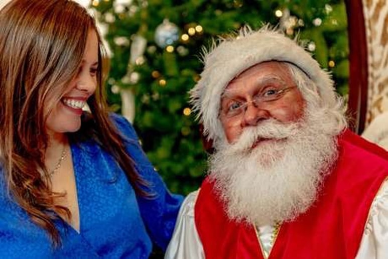 Gallery photo 27 of Santa Claus Ron