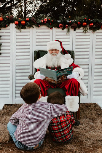 Gallery photo 3 of Santa Claus Shawn