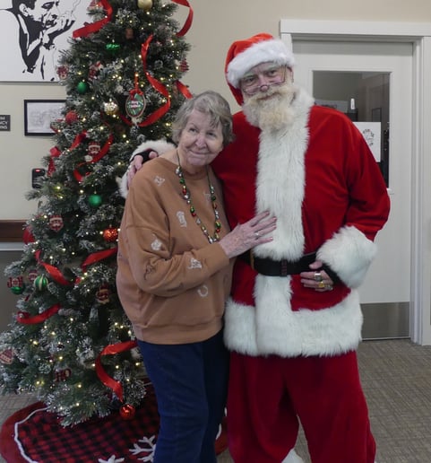 Gallery photo 3 of Santa Thomas (St. Nick)