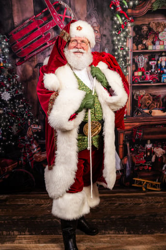 Gallery photo 1 of Santa Sarge